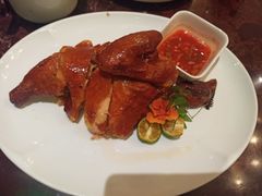 脆皮鸡半只-新白鹿餐厅(爱琴海购物中心店)