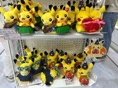 -BSX潮玩·任天堂.宝可梦卡牌道馆(大宁国际店)