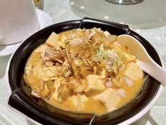 石窝蟹黄海鲜豆腐-荣粤酒家·融合粤菜·海鲜火锅