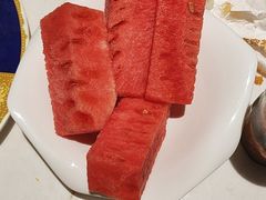 -雍容荟活帝王蟹活龙虾自助(苏宁旗舰店)