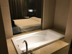 -桔子水晶苏州吴江步行街酒店