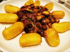 脆皮鲜奶拼蚝油牛肉-和记小菜(大宁店)