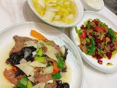 -犇逸·乐山跷脚牛肉·四川现炒(览海店)