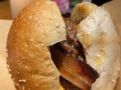 经典大汉堡-The Diner X餐厅(青岛万象城店)