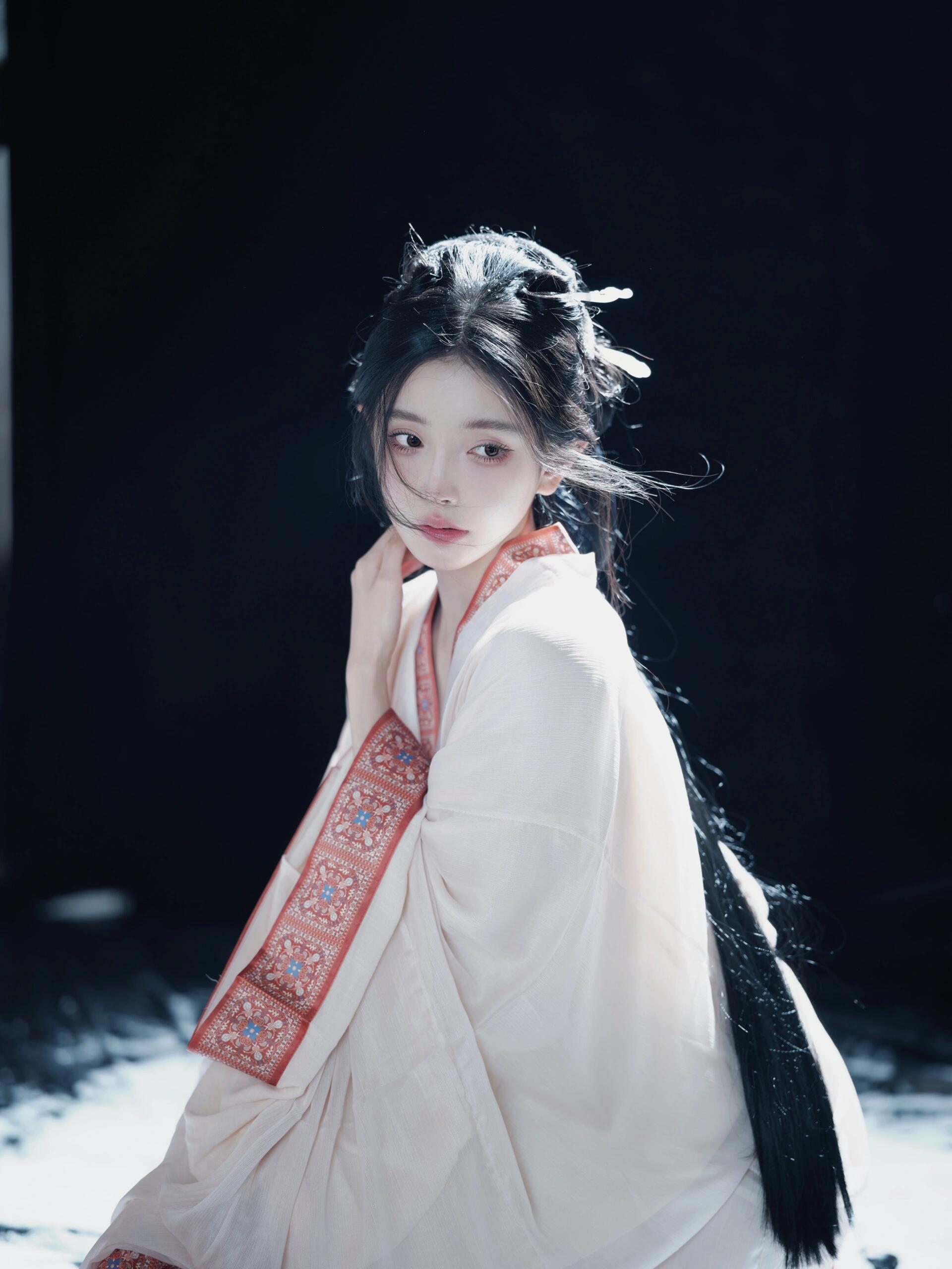 女主是仵作的古言
