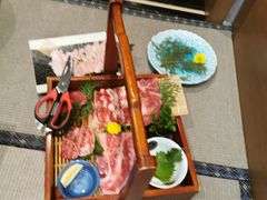 -山川小町·极番烧肉(新地假日广场店)