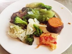 -锦厨自助餐厅·海鲜·牛扒(海口索菲特大酒店)