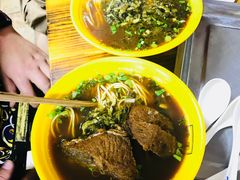 -瞻园面馆鸭血粉丝汤(老门东店)