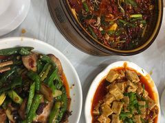 -乡土特色.冷锅鱼.牦牛肉汤锅