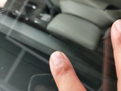 -鲨鱼皮汽车凹陷玻璃修复(静安店)