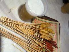 -老街烧烤大排档·地道湖北菜·龙虾馆(汉口火车站店)