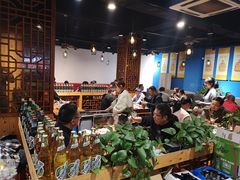 大堂-苏完瓜尔佳氏·满洲涮肉(古方路店)
