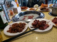 -鑫海汇海鲜烤肉火锅自助(七彩城店)
