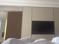 -上海虹桥祥源希尔顿酒店