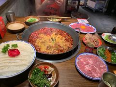 -萍姐火锅·公路夜市(武汉首店)