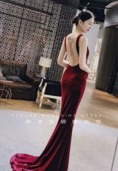 -南京宝娜嫁衣婚纱礼服馆(中央路店)