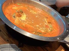 -野山舂·贵州现舂酸汤火锅(鸿通城店)