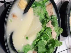 -肥汁米蘭香港米线(长宁来福士店)