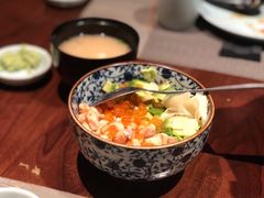 生烤三文鱼腩牛油果盖饭-山葵家·创意料理(宁波来福士店)