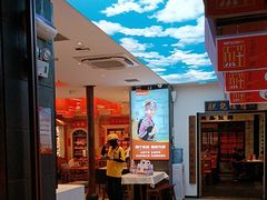 -阿瓦山寨·湘菜现炒·剁椒鱼头王(咸阳总店)