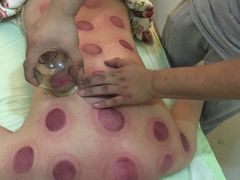 百岁庆远养生馆-初心正骨艾灸养生馆
