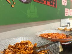 -山野的朋友露营炭火烤肉