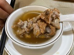 土茯苓花生猪骨汤-新享乐海鲜(翠华路店)