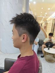 -苏豪路易士·嘉玛发廊