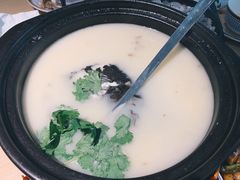 兔爸鱼头汤-兔爸私家小厨(新北万达店)