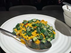 剁椒秋葵炒土鸡蛋-知楚•精致湖北菜(武商MALL店)