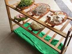 -阿婆情腊排骨火锅(金虹路店)