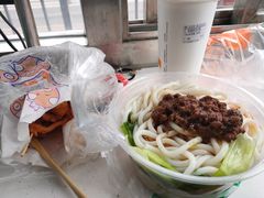 -丽虹云南过桥米线(兴工街店)