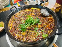 -鸿顺老铁锅美蛙鱼府(解放碑店)
