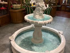 -秘密旅行Bonjour(黑金冠 江南西店)