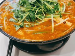 -肥汁米蘭香港米线(长宁来福士店)