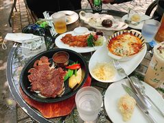 -玛格萝妮比萨屋(四平店)