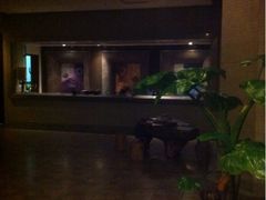 -八府香鸭·啫啫煲(华山路店)