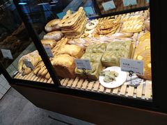 -Dough&Joe团憩(瑞虹天地月亮湾店)