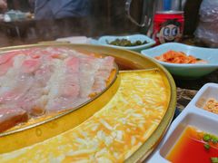 -猪啊牛呀羊啊铜盘烤肉(正大广场店)