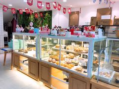 面包甜点陈列柜-执茶识麦(万达华府店)