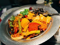 -辣尚瘾·烤鱼·新川菜(牡丹园直营店)