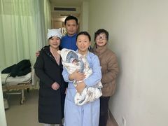 -秋歌护理·月嫂·育儿嫂(浦东医院店)