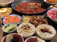 -萍姐火锅·公路夜市(武汉首店)