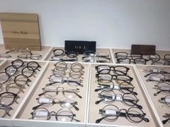 -目艮眼镜SHOWROOM(品牌集合店)