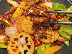 -肖四女乐山跷脚牛肉(滨江天街店)