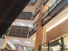 -凤凰汇购物中心