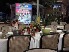-刘姐啤酒鱼民族演艺餐厅(西街总店)
