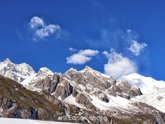-贡嘎雪山