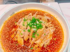-犇逸·乐山跷脚牛肉·四川现炒(览海店)