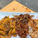 昆明路边）炸洋芋炸香蕉…人均10r…好吃哭了